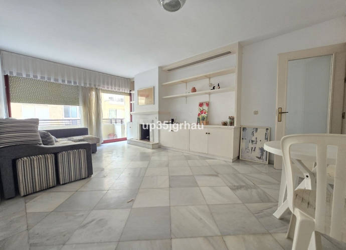 Apartamento Planta Media en Estepona - 9