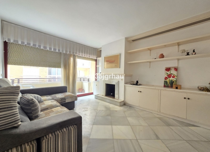 Apartamento Planta Media en Estepona - 10