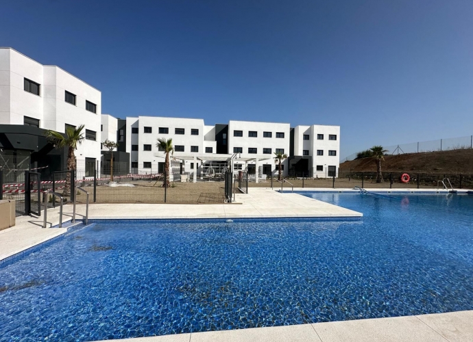 Apartamento Planta Baja en Estepona - 1