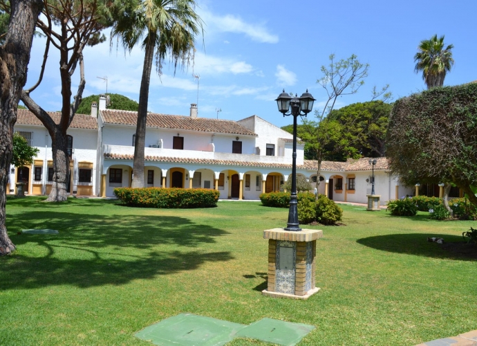 Townhouse Terraced in Elviria - 2