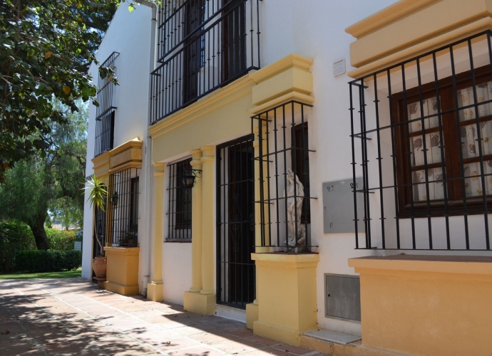 Townhouse Terraced in Elviria - 3