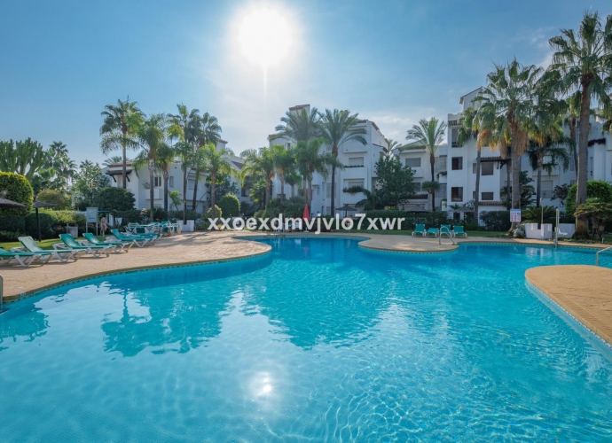 Apartment Penthouse in Estepona - 1