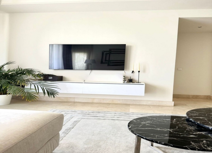 Apartamento Planta Media en Puerto Banús - 2