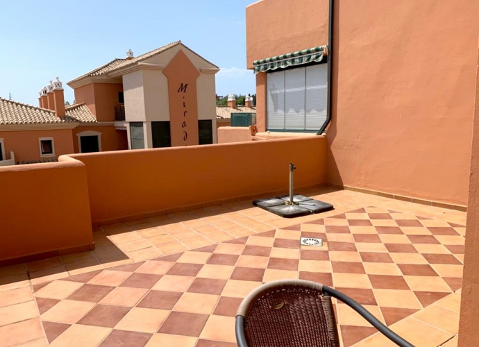 Appartement milieu d’Etage situé à Elviria - 1