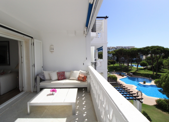 Apartamento Planta Media en Puerto Banús - 1