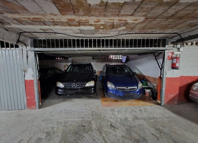 Commercial Garage en San Pedro de Alcántara - 1