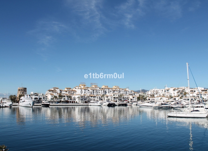 Appartement milieu d’Etage situé à Puerto Banús Jardines del Puerto  - 8