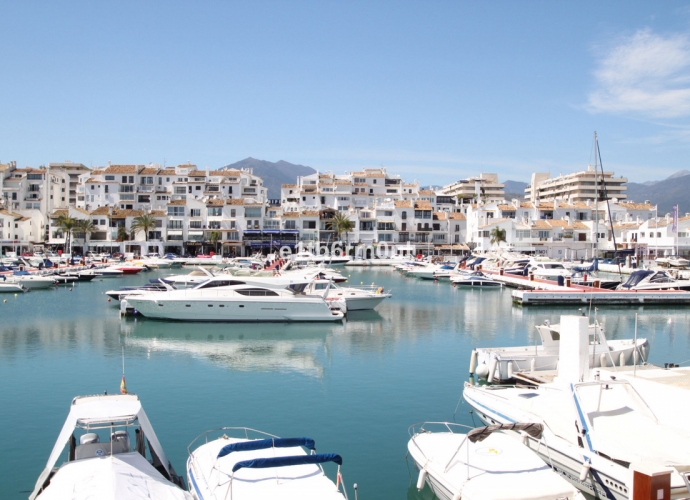 Appartement milieu d’Etage situé à Puerto Banús Jardines del Puerto  - 10