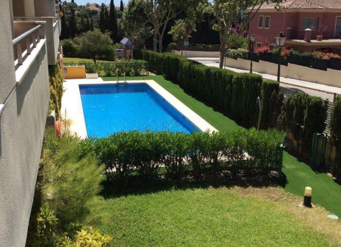 Apartment Middle Floor in Elviria - 1