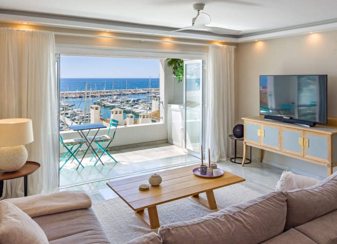 Apartamento Planta Media en Puerto Banús - 1