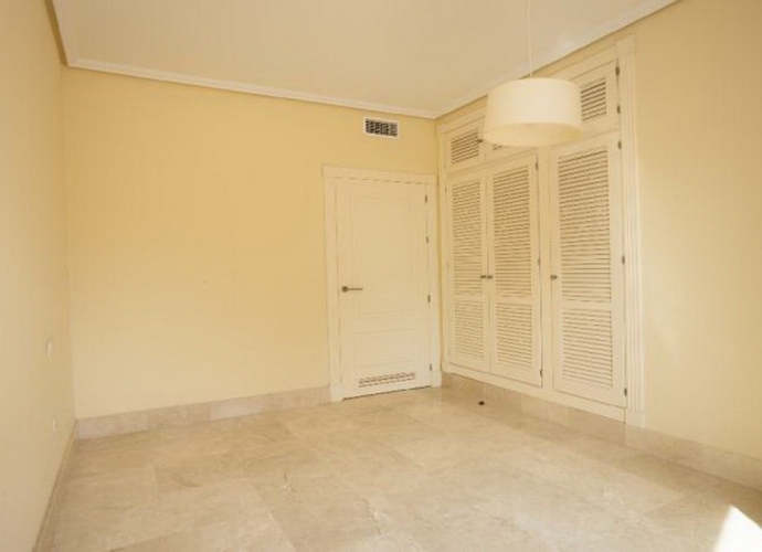 Appartement milieu d’Etage situé à Elviria - 10