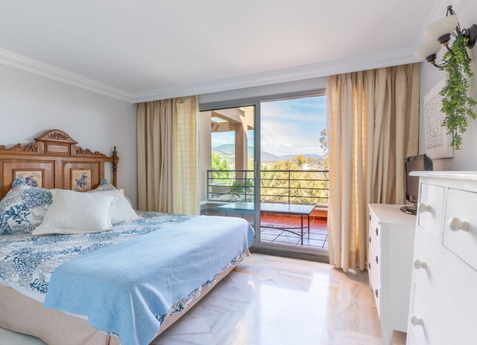 Apartamento Planta Media en Nueva Andalucía Magna Marbella  - 10