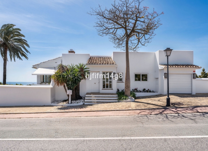 Villa Independiente en Nueva Andalucía Villas en Nueva Andalucia  - 1