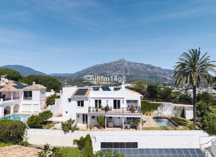 Villa Independiente en Nueva Andalucía Villas en Nueva Andalucia  - 2