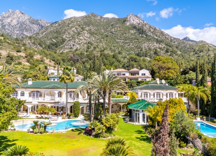 Villa Independiente en Sierra Blanca - 1