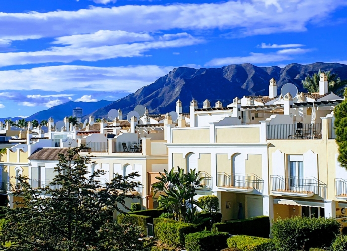 Adosado en Bahía de Marbella - 2