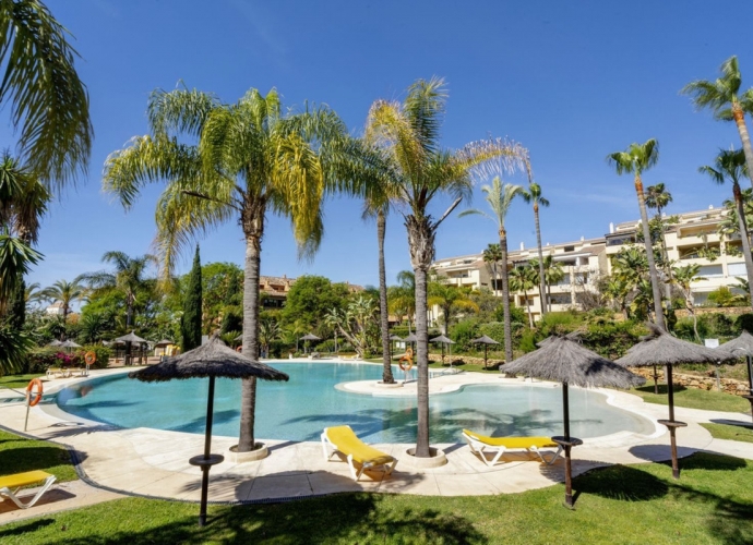 Apartamento Planta Baja en Bahía de Marbella - 1