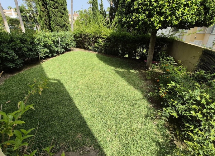 Apartamento Planta Baja en Bahía de Marbella - 3