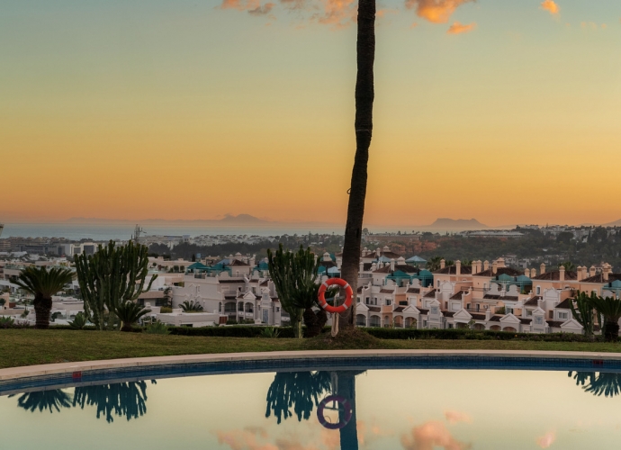 Apartamento Planta Media en The Golden Mile Las Terrazas de las Lomas  - 7