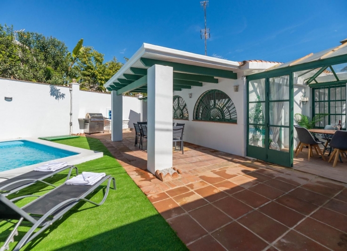 Villa Independiente en Nueva Andalucía Villas en Nueva Andalucia  - 1
