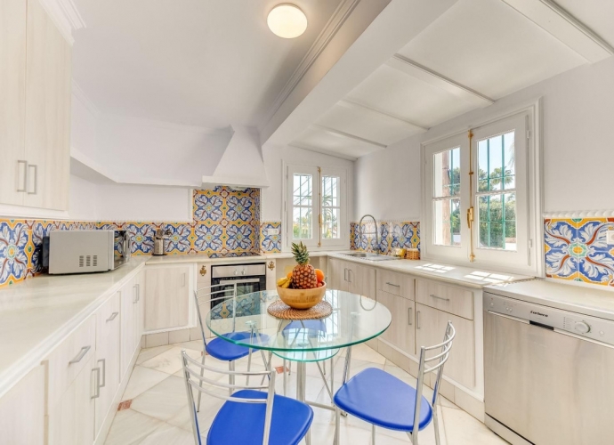Villa Independiente en Nueva Andalucía Villas en Nueva Andalucia  - 9