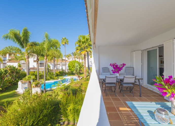 Adosado en Bahía de Marbella - 2