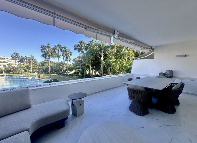 Apartamento Planta Media en Nueva Andalucía Los Granados Golf  - 3