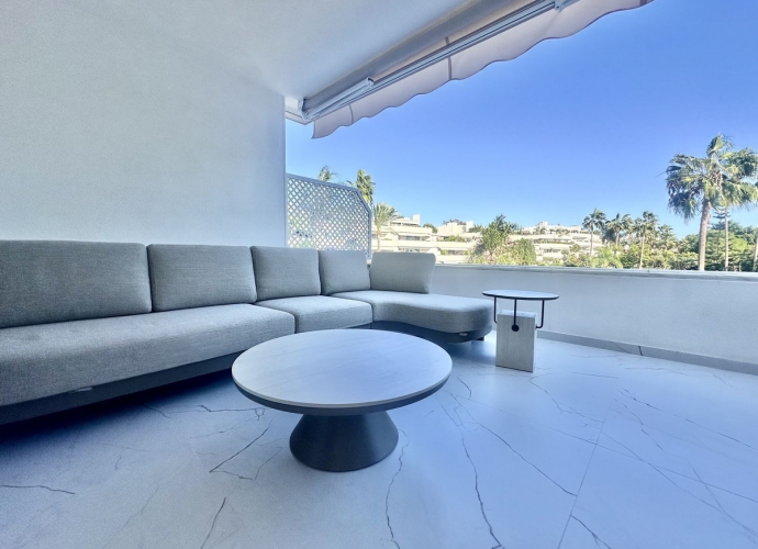 Apartamento Planta Media en Nueva Andalucía Los Granados Golf  - 5