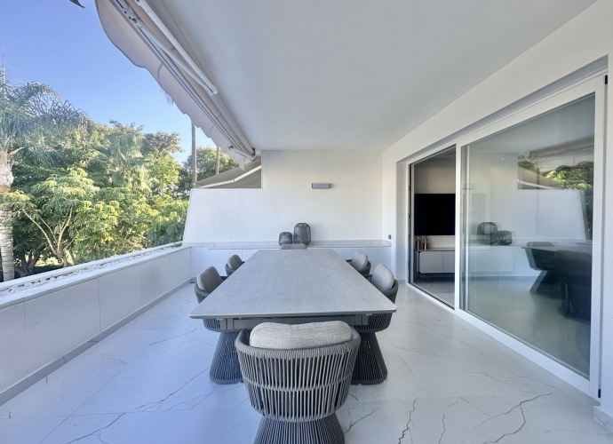 Apartamento Planta Media en Nueva Andalucía Los Granados Golf  - 6