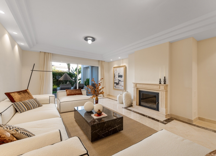 Apartamento Planta Baja en Sierra Blanca - 1