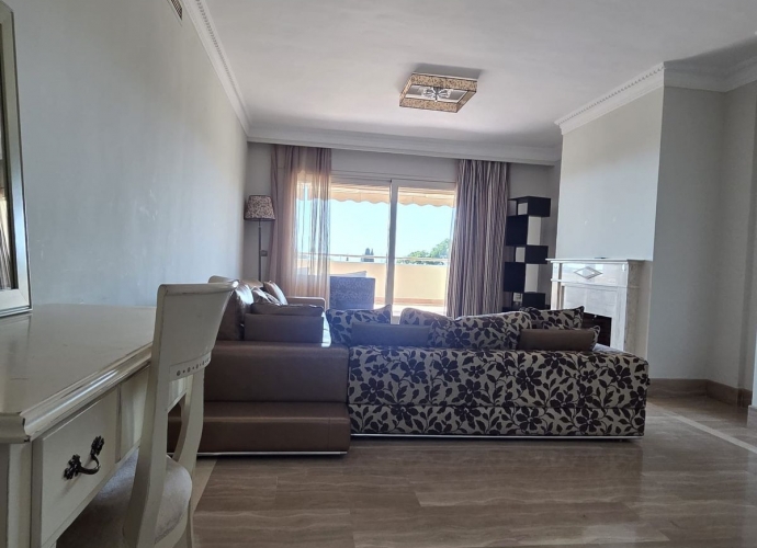 Apartamento Planta Media en Sierra Blanca - 3