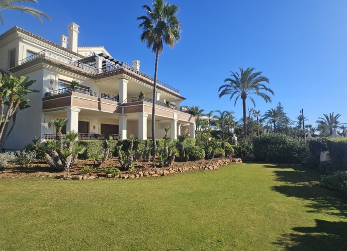 Apartamento Planta Baja en Los Monteros - 1