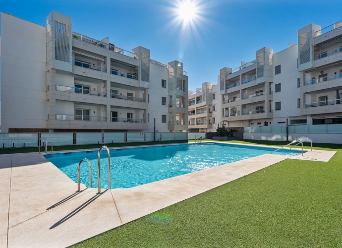 Apartamento Planta Media en San Pedro de Alcántara - 2