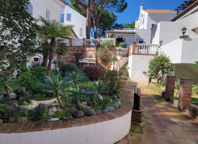 Apartamento Planta Media en Puerto Banús - 1