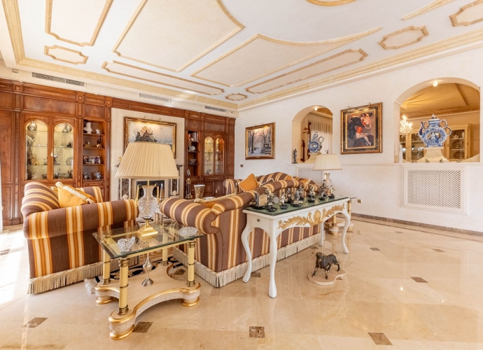 Villa Independiente en Los Monteros - 6
