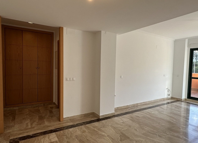 Apartamento Planta Media en Marbella - 7