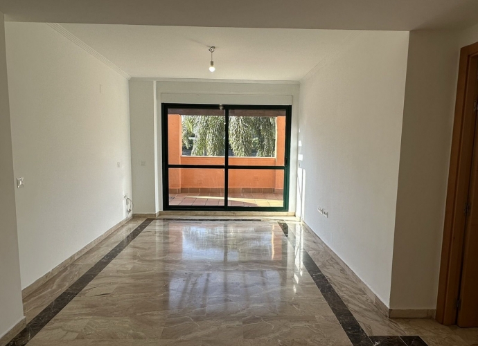 Apartamento Planta Media en Marbella - 8
