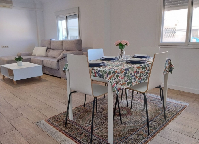 Apartamento Planta Media en Marbella - 1