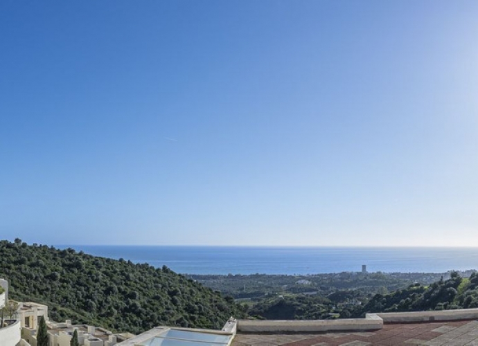 Apartamento Planta Media en Marbella - 1