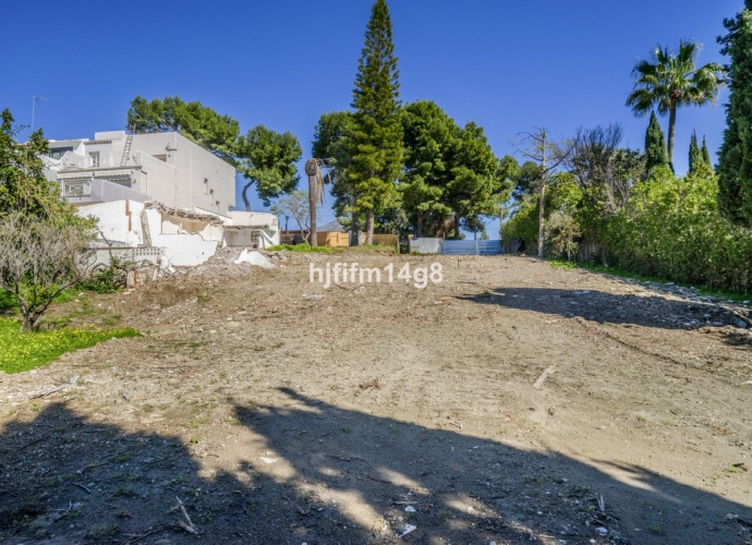 Plot Land situé à Nueva Andalucía - 9