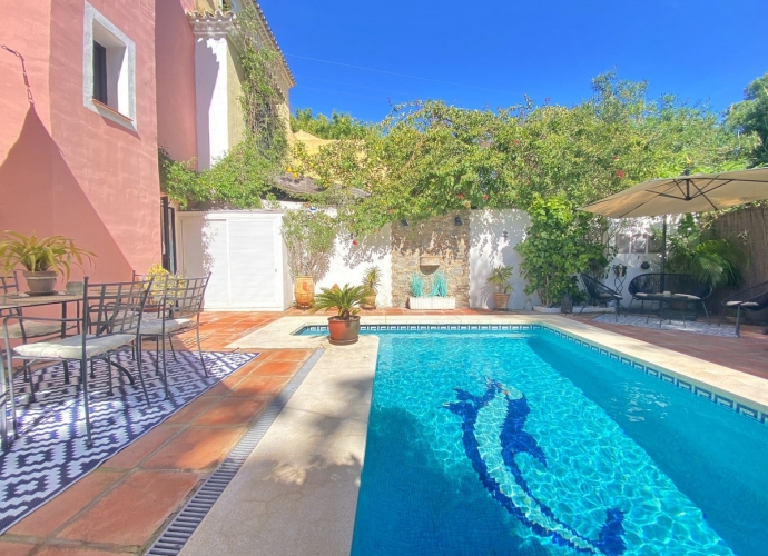 Villa Semi Detached in Marbella - 2