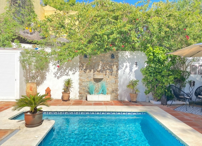 Villa Semi Detached in Marbella - 10