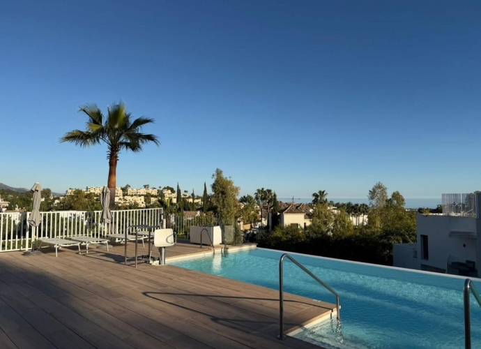 Apartamento Planta Media en Benahavís - 1