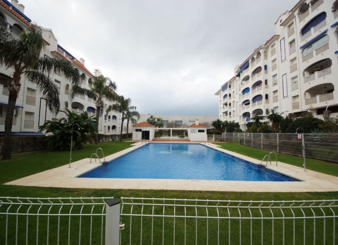 Apartamento Planta Media en San Pedro de Alcántara - 1