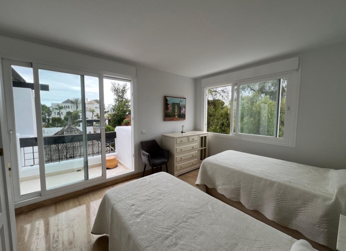 Apartamento Planta Media en Río Real - 10