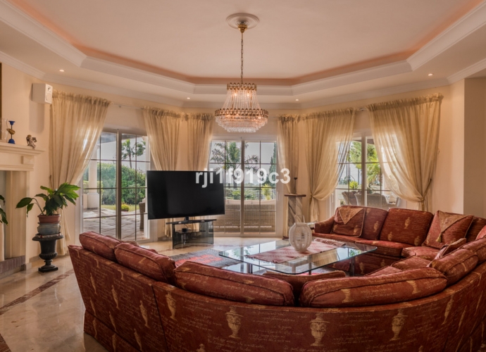 Villa Independiente en Elviria - 9