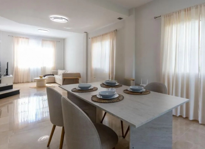 Villa Semi Detached in Marbella - 10