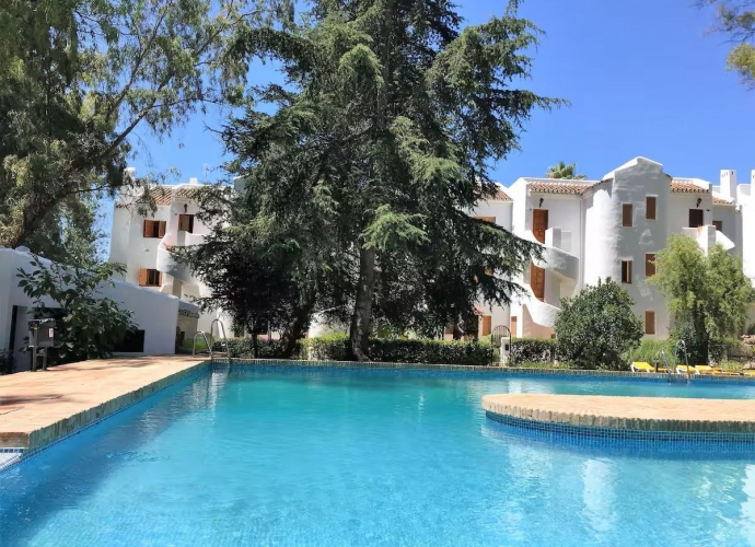 Apartamento Planta Media en Nueva Andalucía - 1
