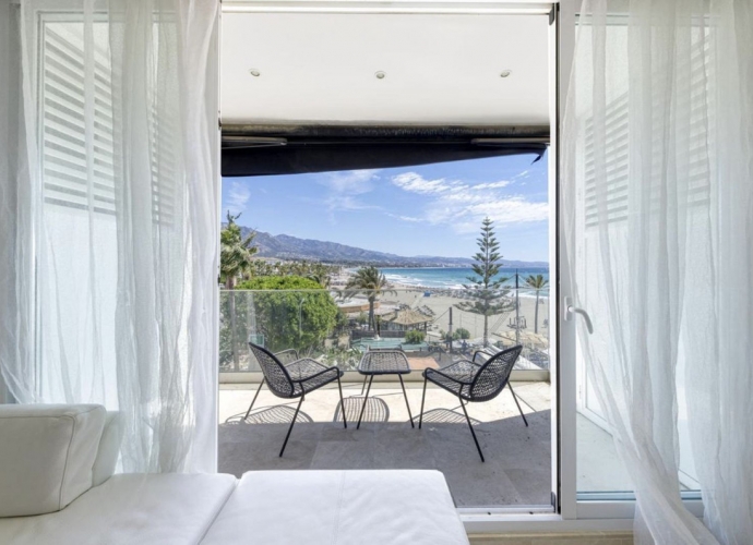 Apartamento Planta Media en Puerto Banús - 1