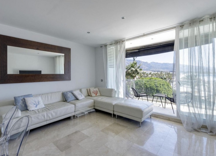 Apartamento Planta Media en Puerto Banús - 2